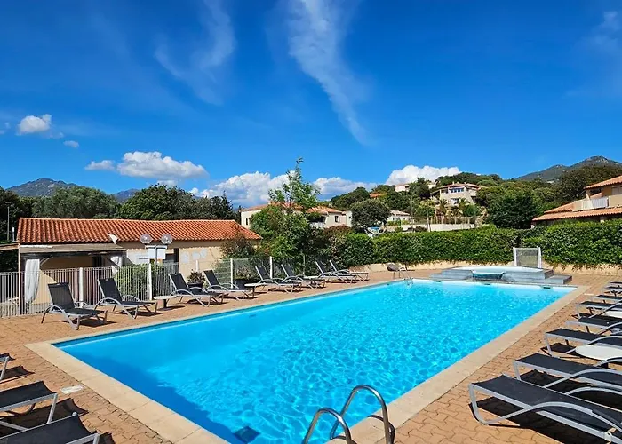 T2 Dolce & C4 Vue Et Piscine *