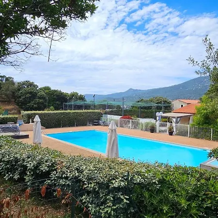 T2 Dolce & C4 Vue Et Piscine