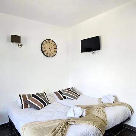 T2 Dolce & C4 Vue Et Piscine